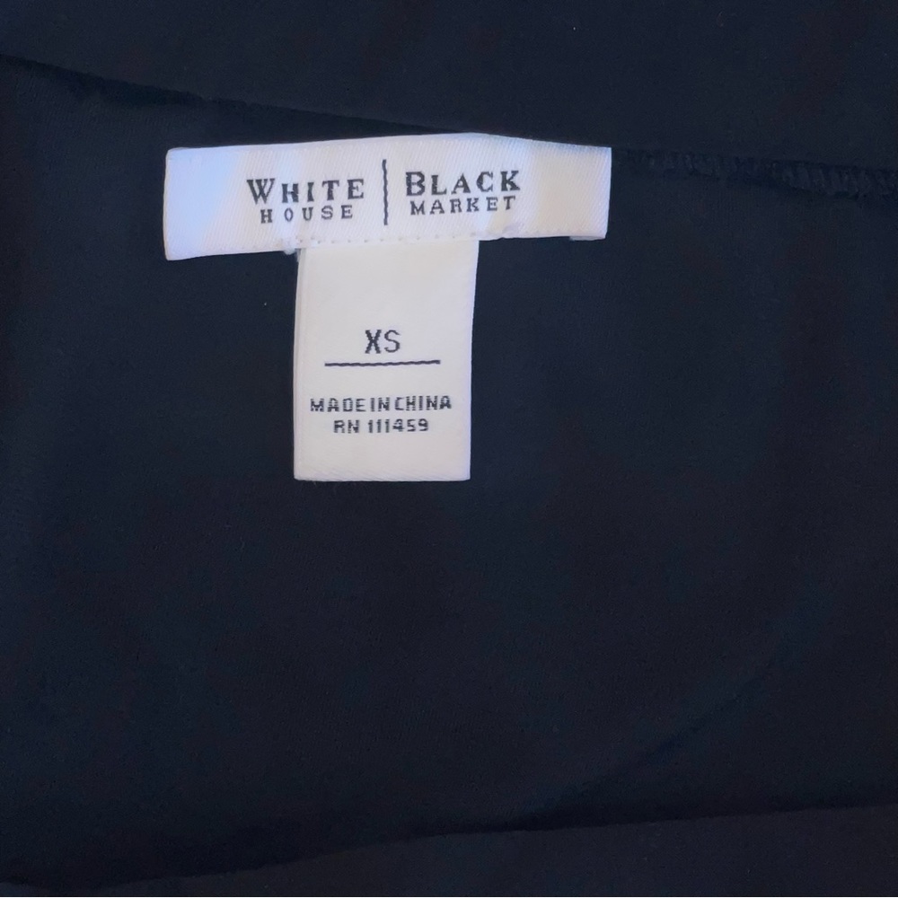 WHBM. Classic Black Skirt. Sz: XS. Stretchy. Figure flattering & forgiving 💕 - Picture 7 of 12